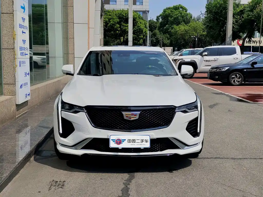 Cadillac CT4 28T Premium Type, фото 2