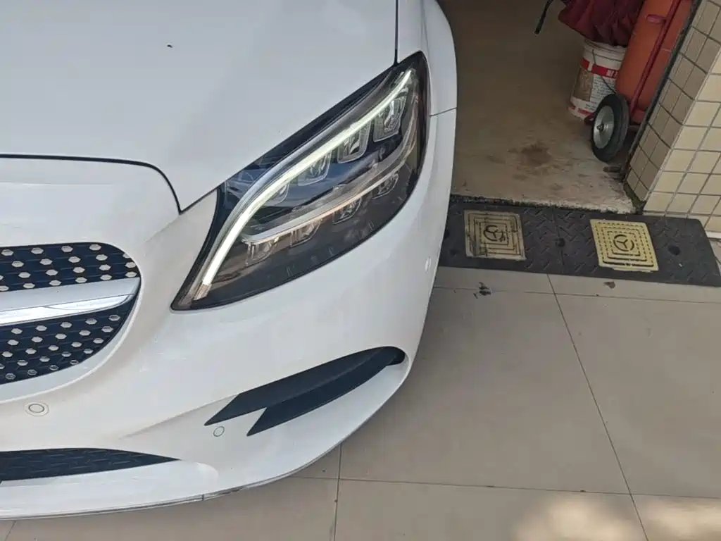 Mercedes-Benz C-Class — миниатюра 24