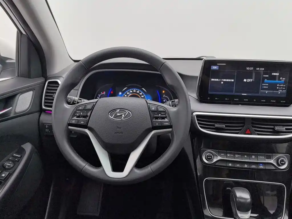 Hyundai Tucson — миниатюра 11
