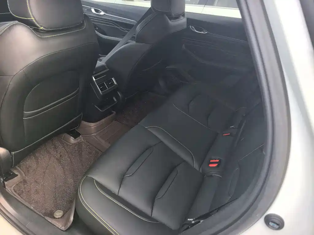 Geely Preface 2023 1.5TD
