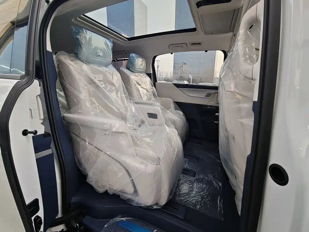 BUICK GL8 NEW ENERGY