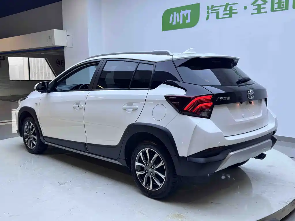 TOYOTA YARIS L ZHIXUAN