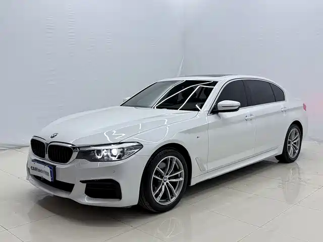 BMW  5 SERIES