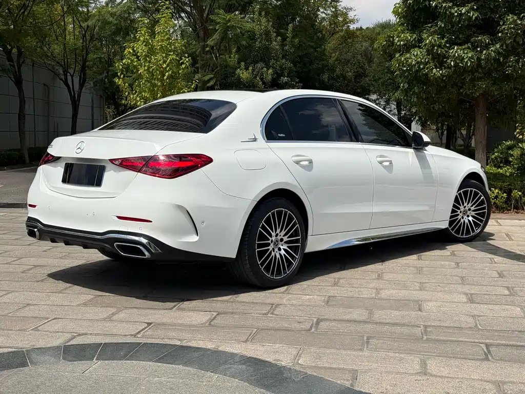 Mercedes-Benz C-Class — миниатюра 9