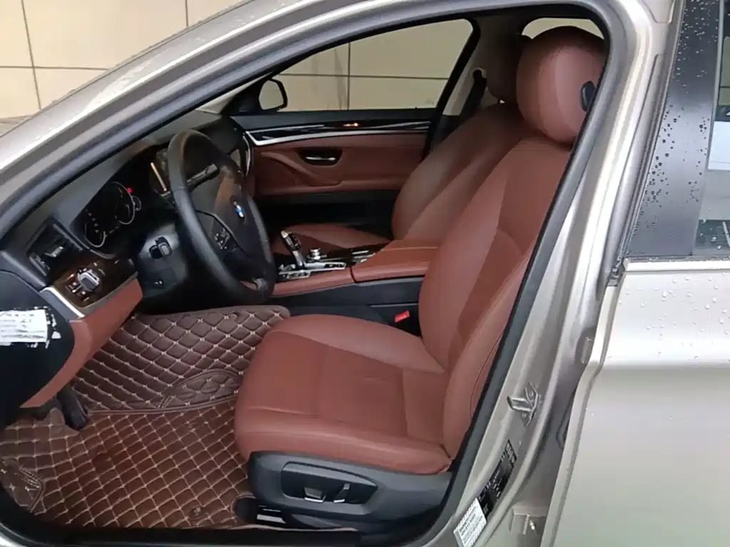 BMW 5 Series — миниатюра 15