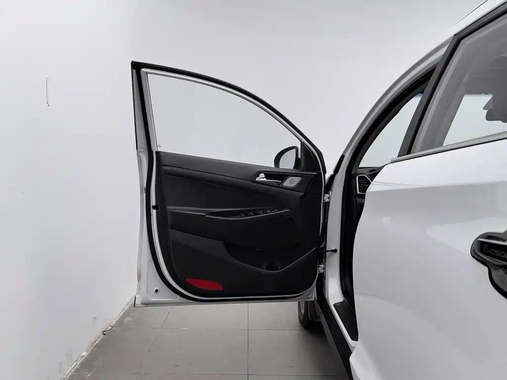 Hyundai Tucson — миниатюра 8