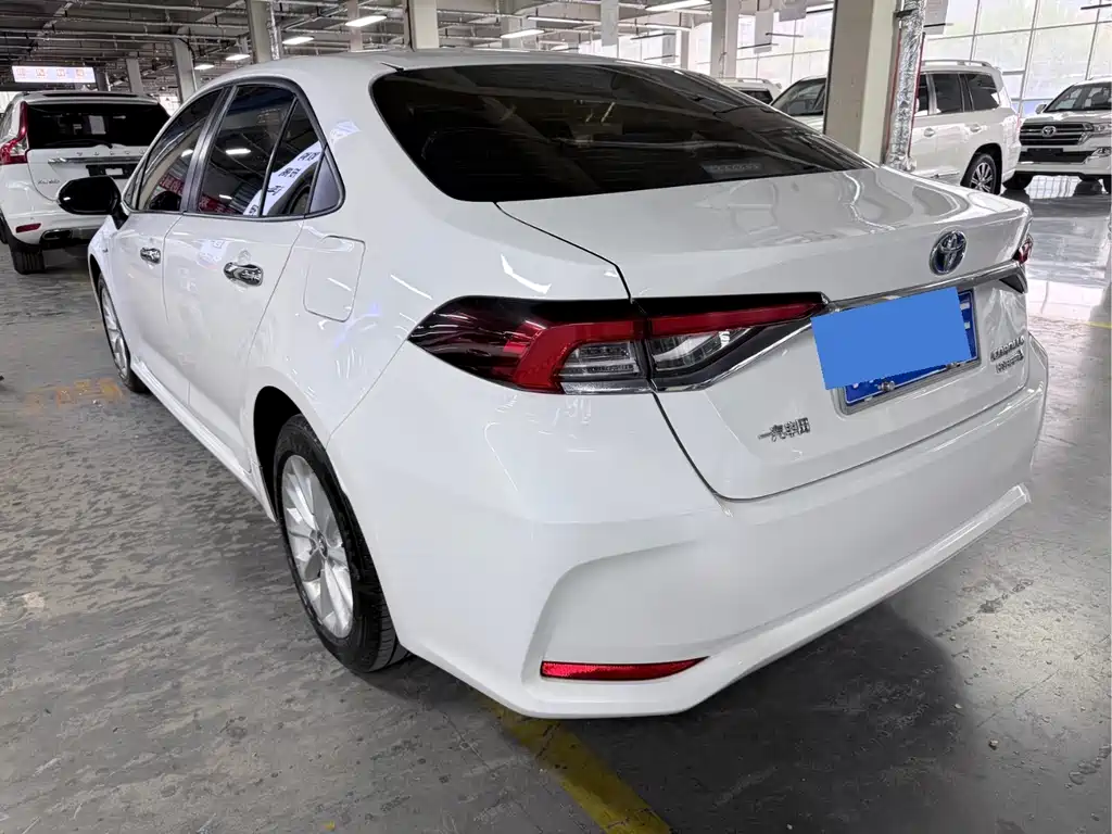 Toyota Corolla - фото 17