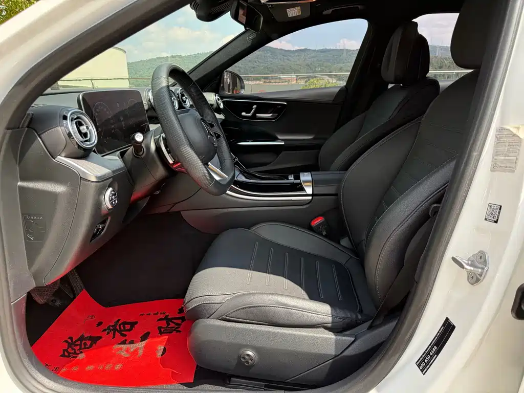Mercedes-Benz C-Class — миниатюра 4