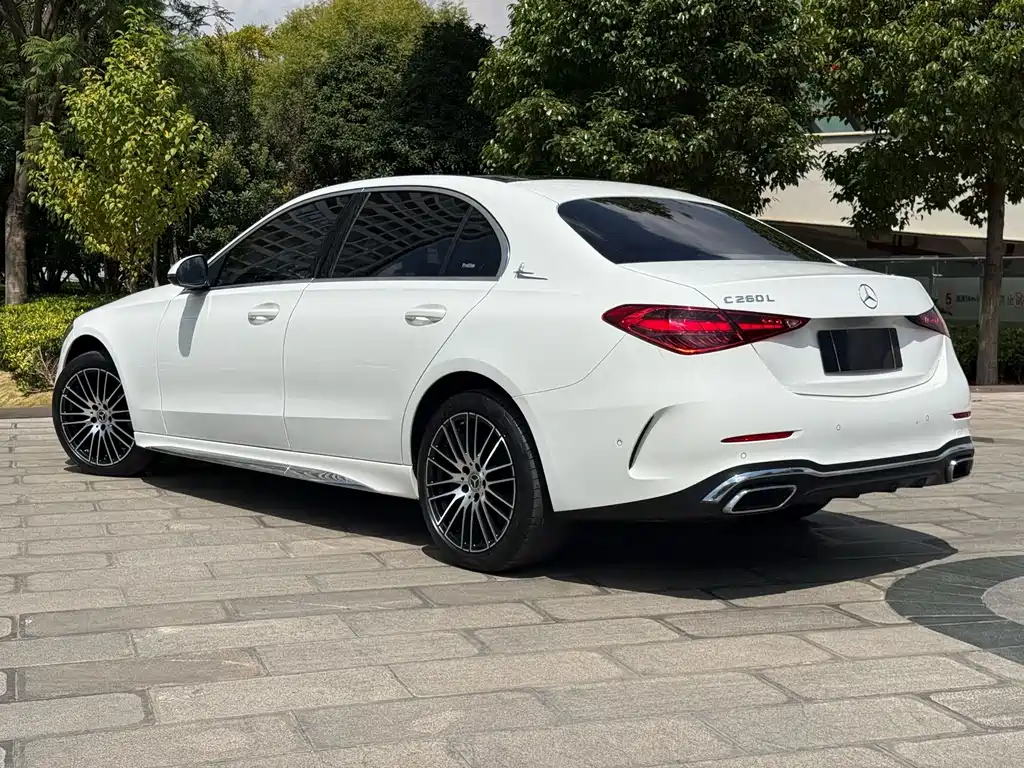 Mercedes-Benz C-Class — миниатюра 7