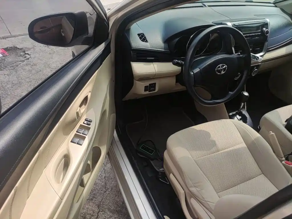 Toyota Vios FS — миниатюра 16