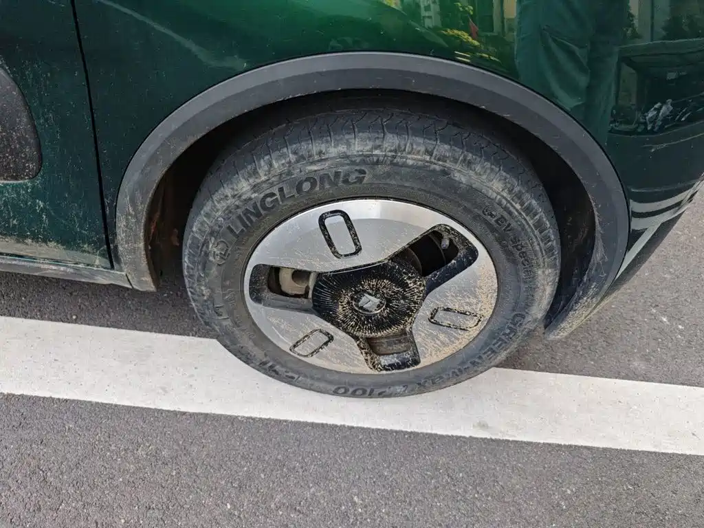 Baojun KiWi EV — миниатюра 25