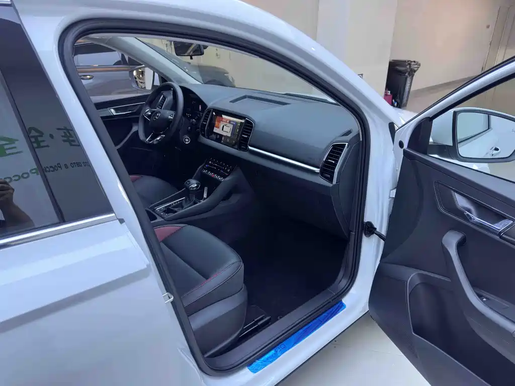 Skoda Karoq — миниатюра 10