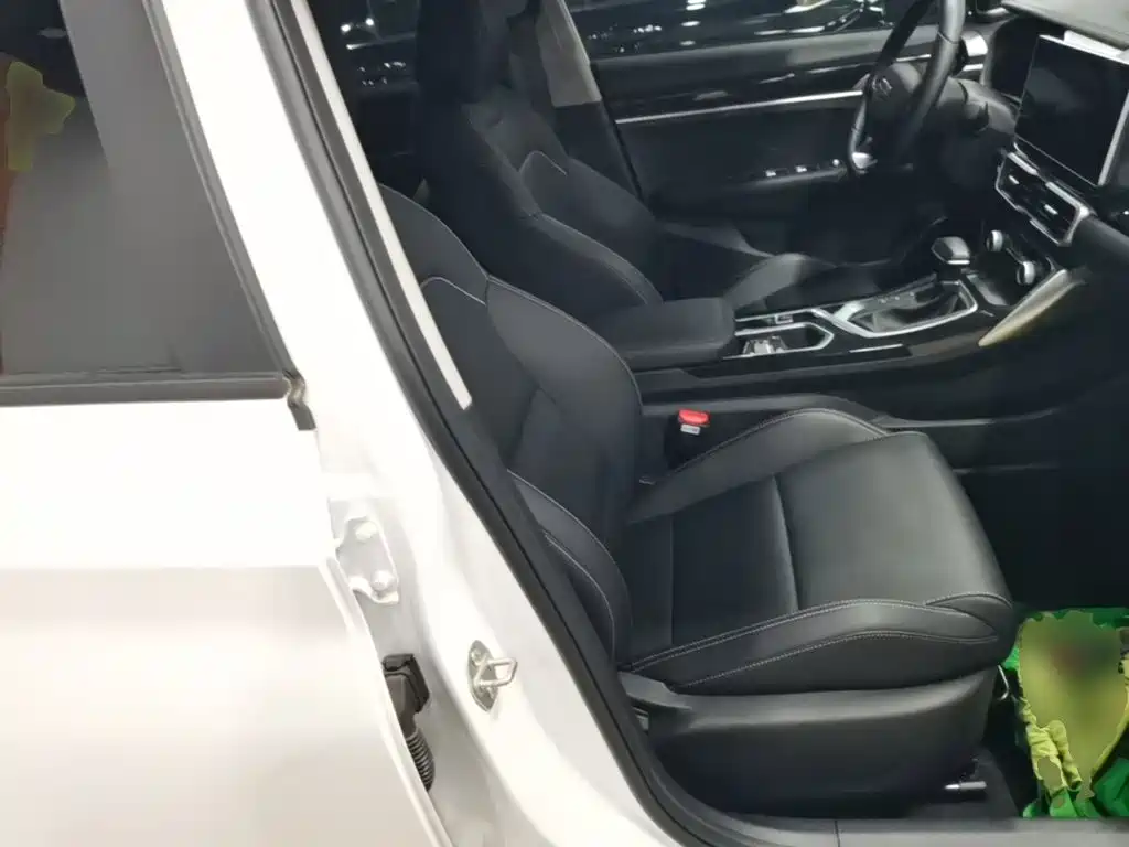 Geely Binyue — миниатюра 25