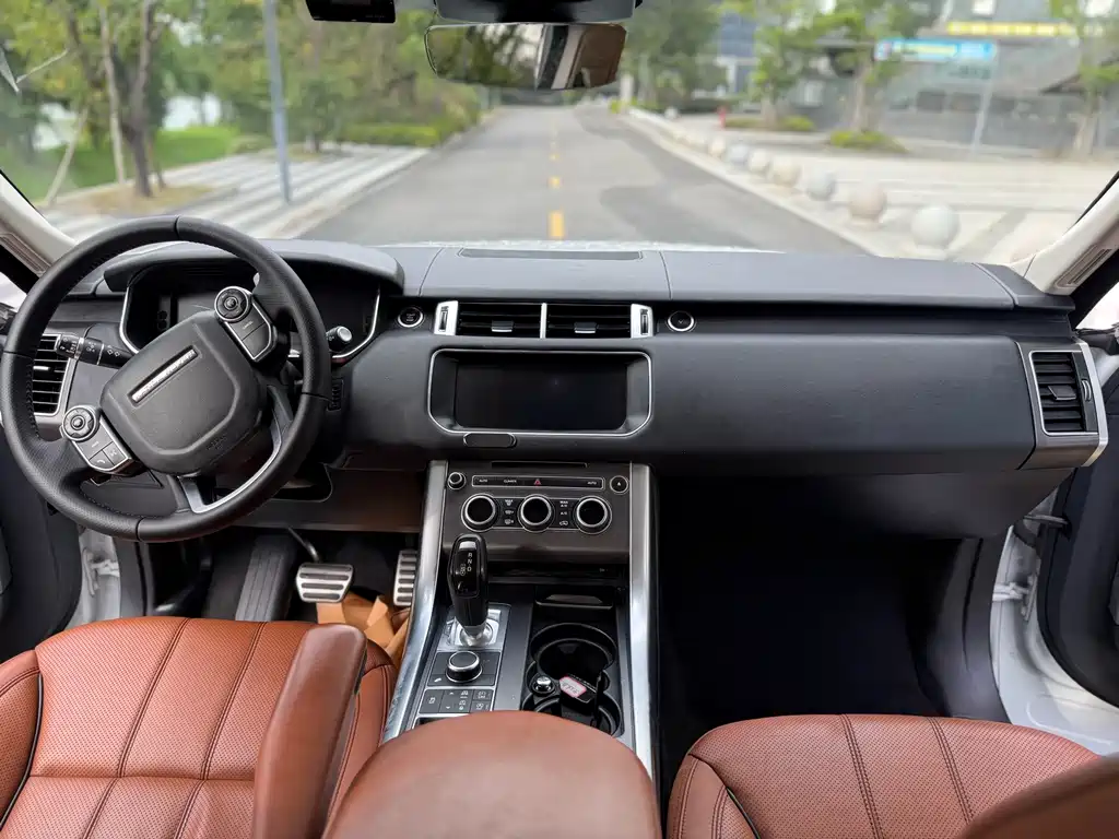 Land Rover Sport — миниатюра 6