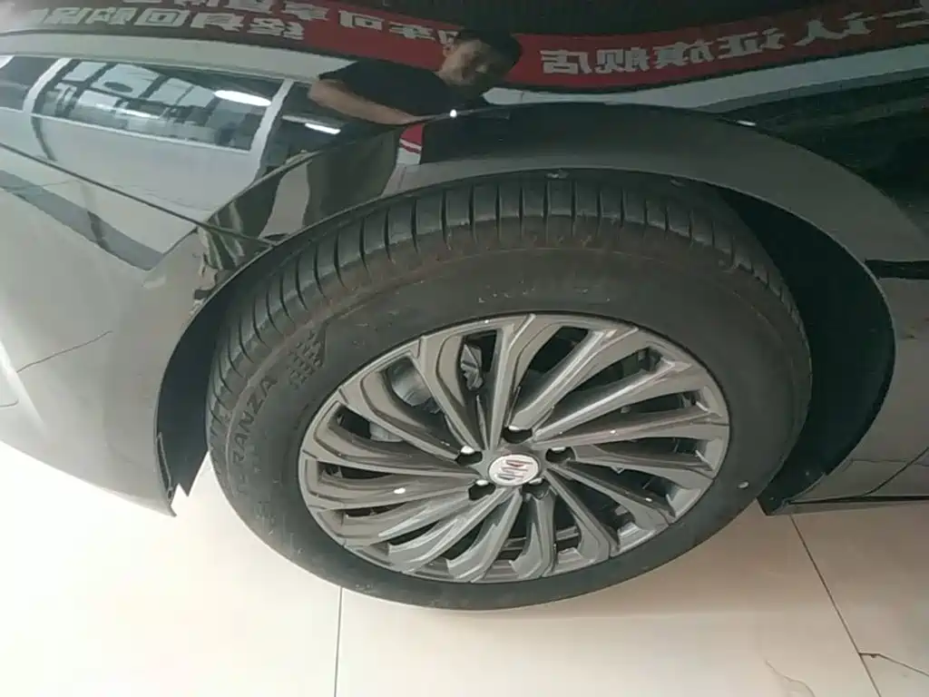 Buick LaCrosse — миниатюра 23