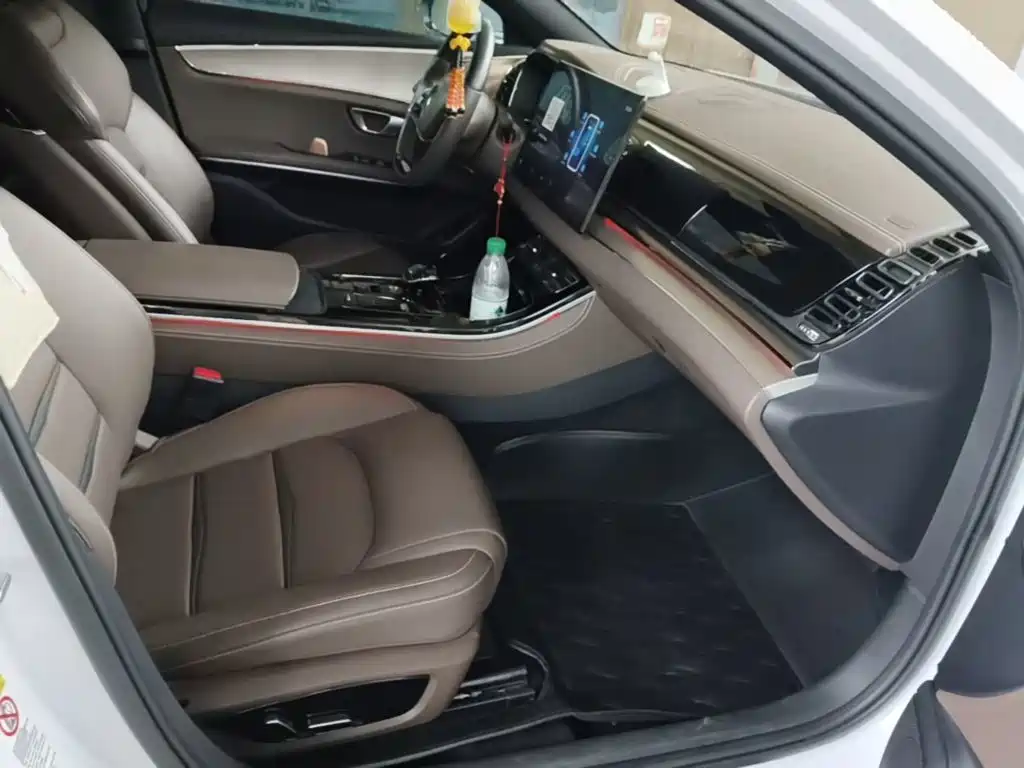 BYD Han — миниатюра 25