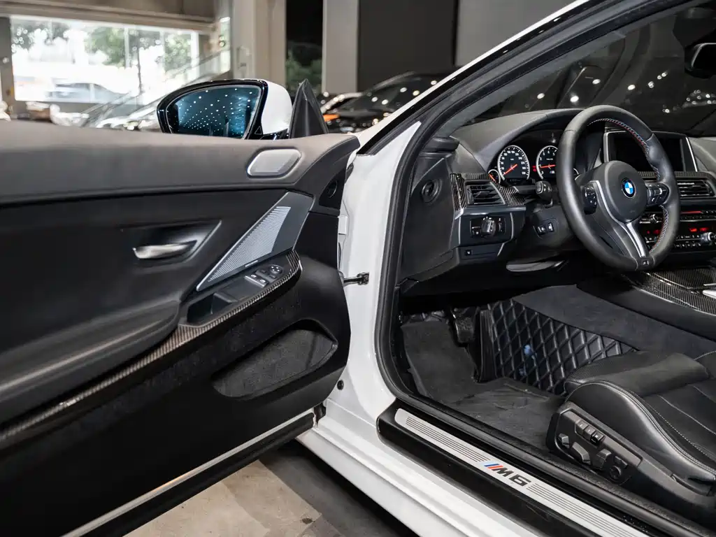 BMW M6 2013 M6 Coupe