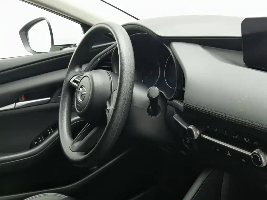 Mazda 3 Axela — миниатюра 22