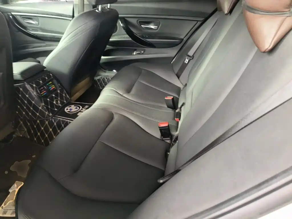 BMW 3 Series — миниатюра 17