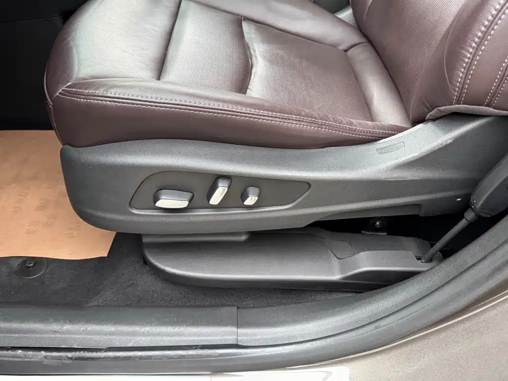 Cadillac XT6 — миниатюра 17