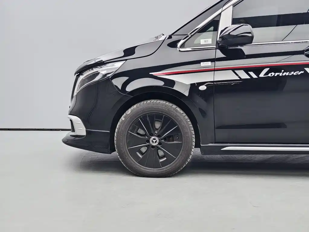 Mercedes-Benz Vito 2021 2.0T 7 мест