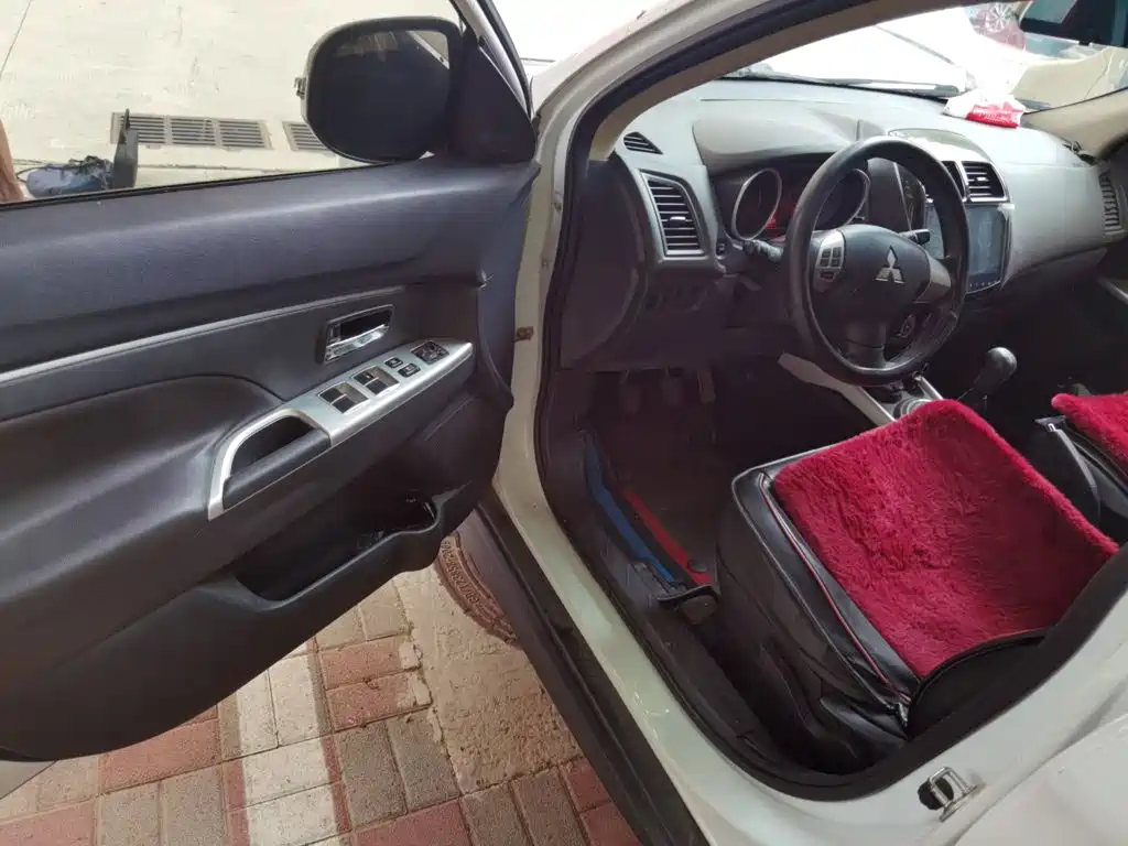 Mitsubishi ASX — миниатюра 12