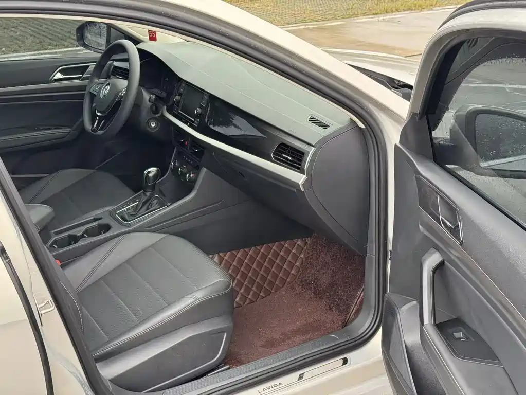 Volkswagen Lavida — миниатюра 16