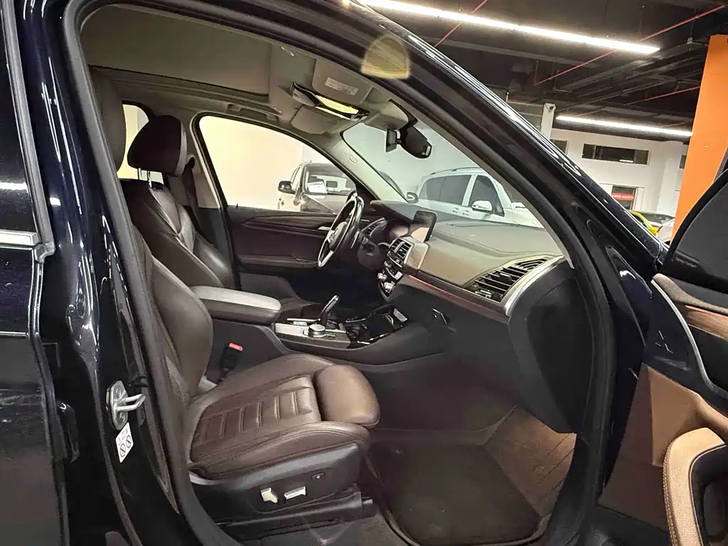 BMW X3 — миниатюра 16