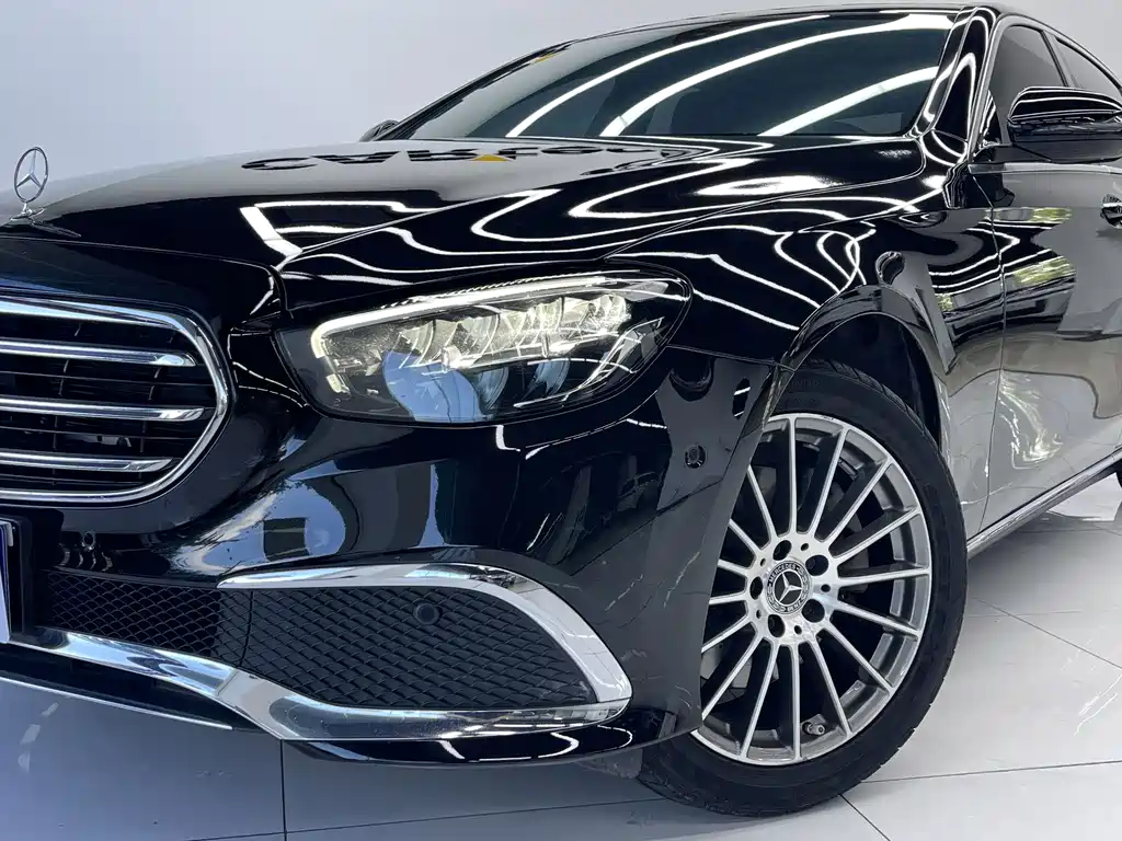 Mercedes-Benz E-Class — миниатюра 21