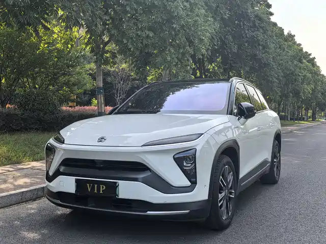 NIO ES6