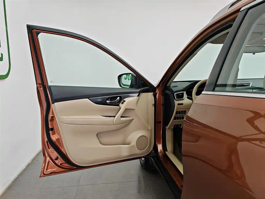 Nissan X-Trail 2014 2.5L CVT Luxury 4WD