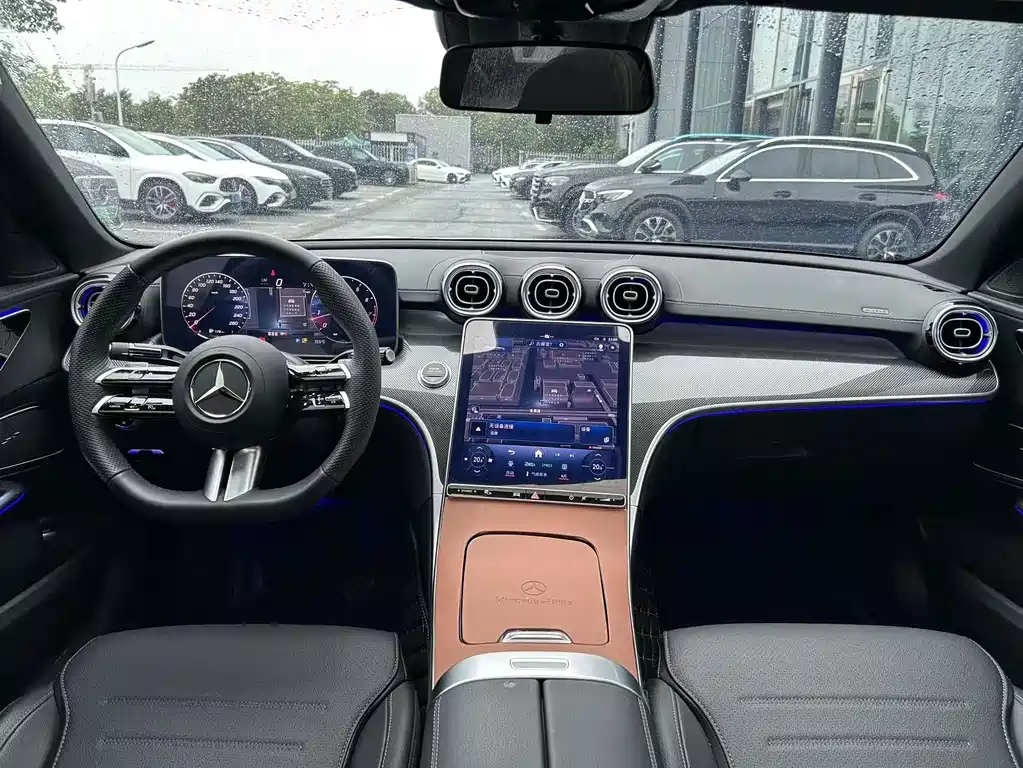 Mercedes-Benz C-Class — миниатюра 17