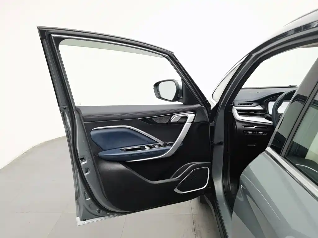 Geely Jia Ji — миниатюра 8