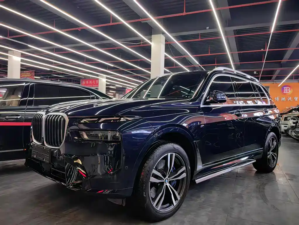 BMW X7 2023
