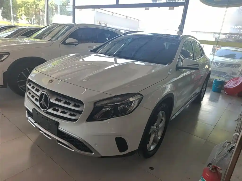 Mercedes-Benz GLA 2019