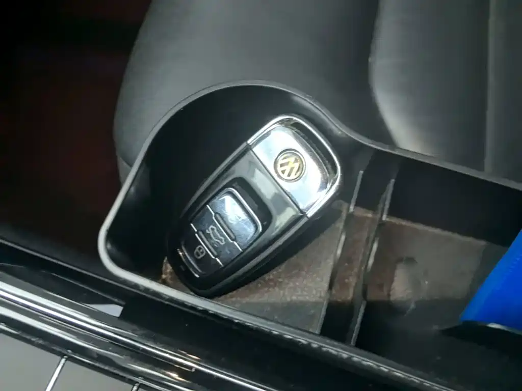 Volkswagen Phideon — миниатюра 9