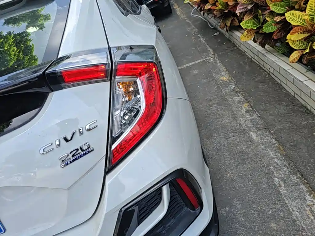 Honda Civic — миниатюра 8