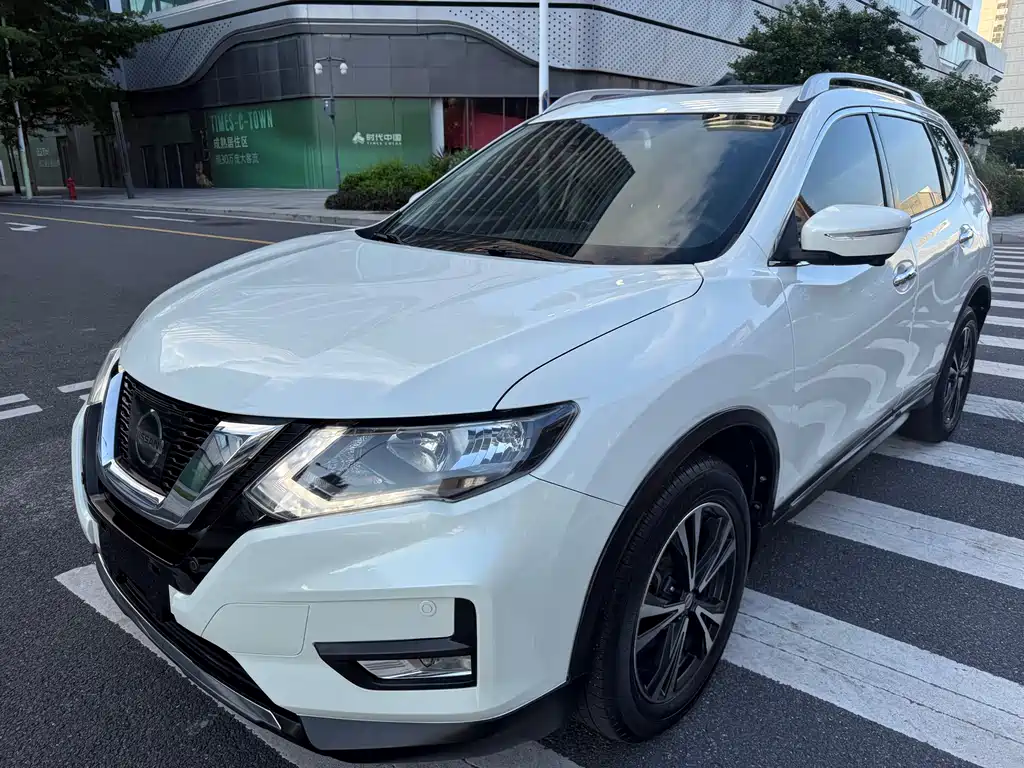 Купить Nissan X-Trail