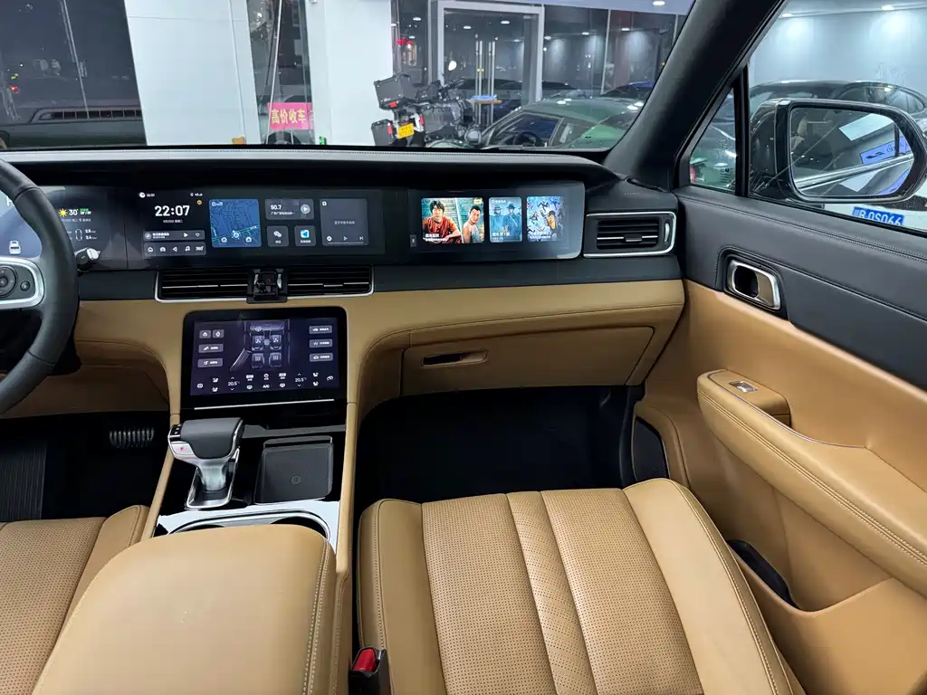 Li Auto Li ONE — миниатюра 12