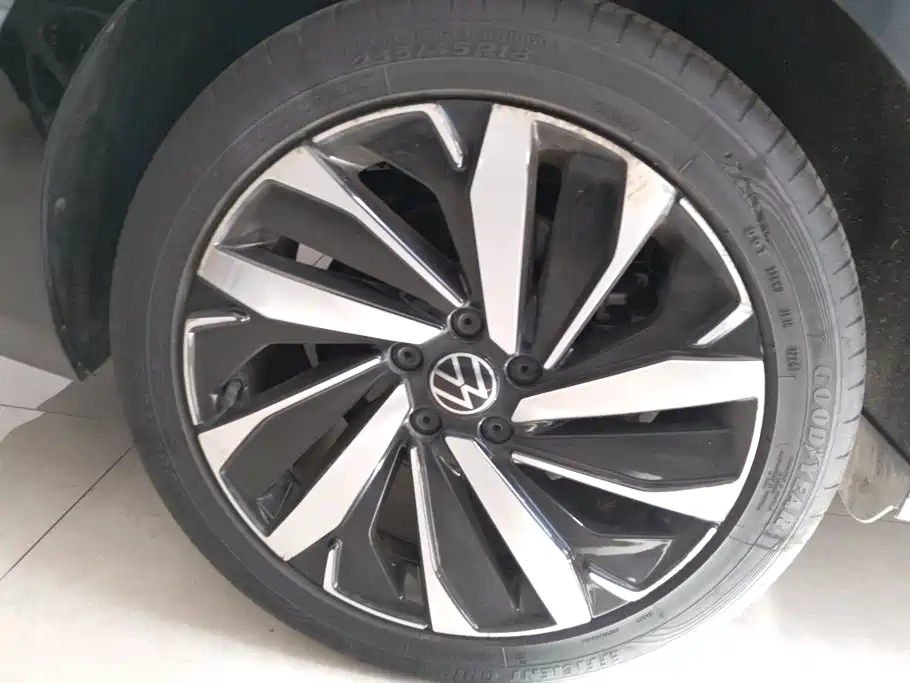 Volkswagen Passat — миниатюра 6