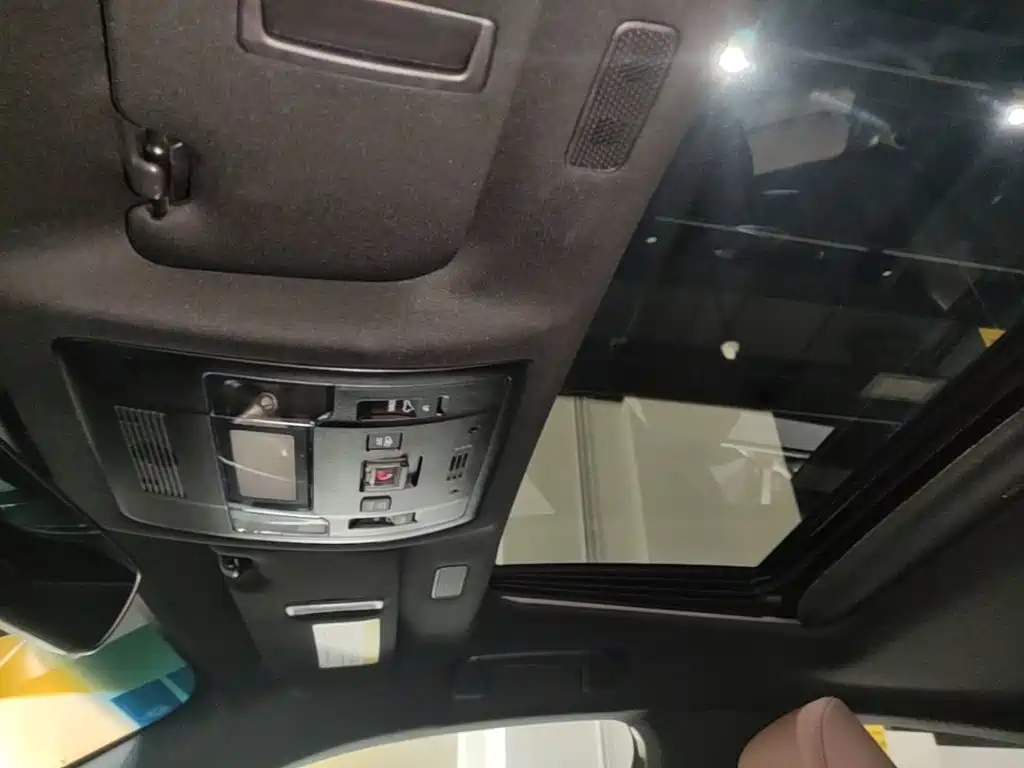 Lexus ES — миниатюра 18