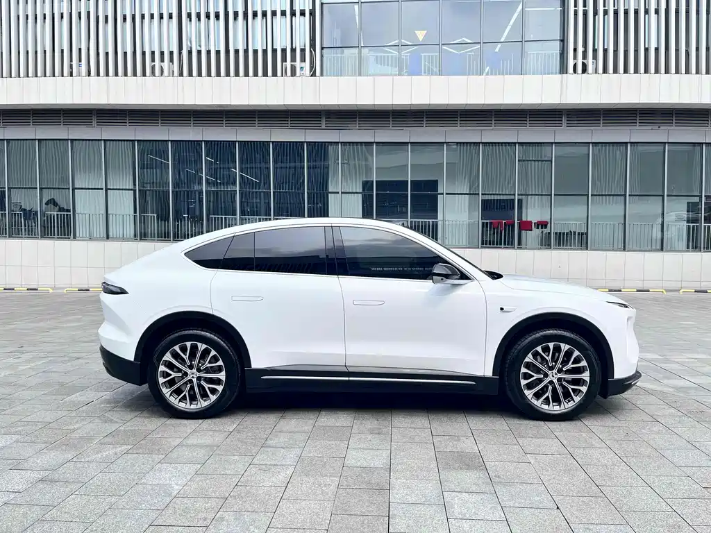 NIO EC6 2023 75kWh