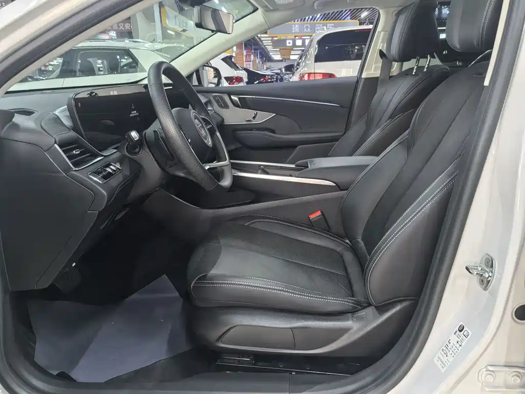 Buick LaCrosse — миниатюра 7