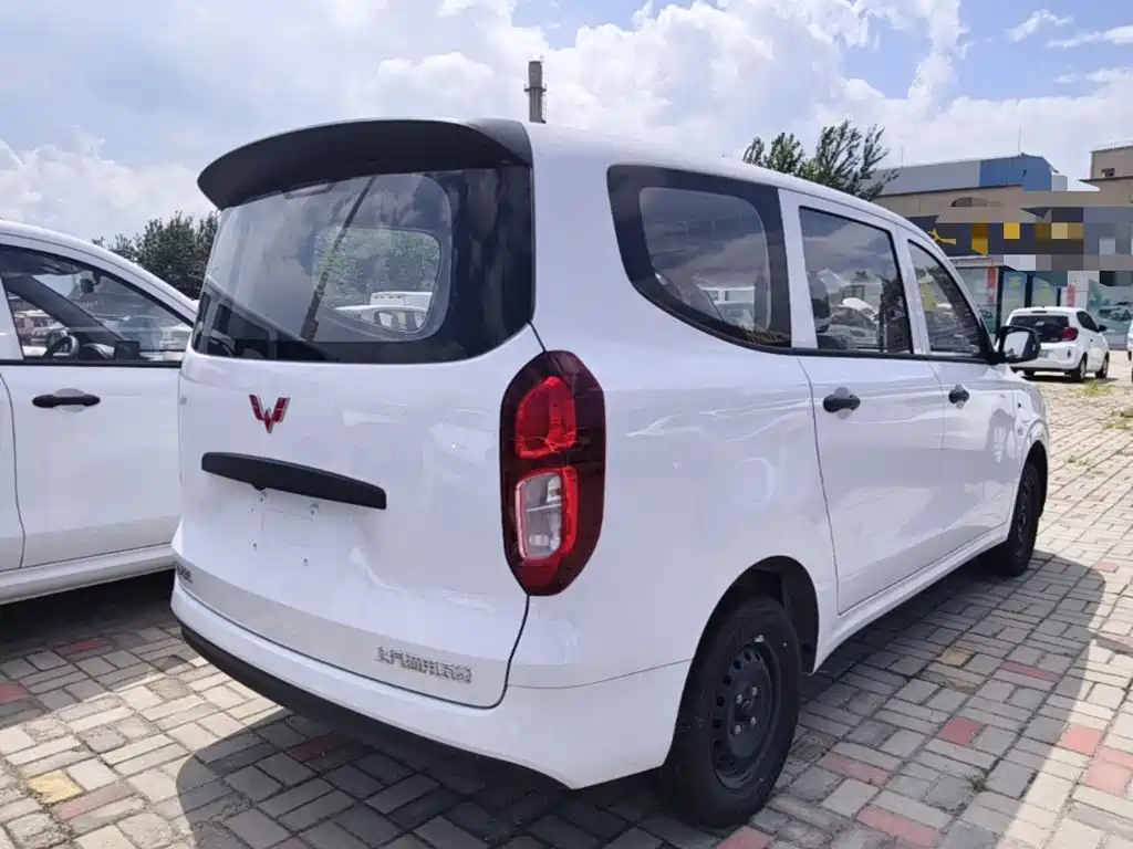 Wuling Hongguang EV — миниатюра 7