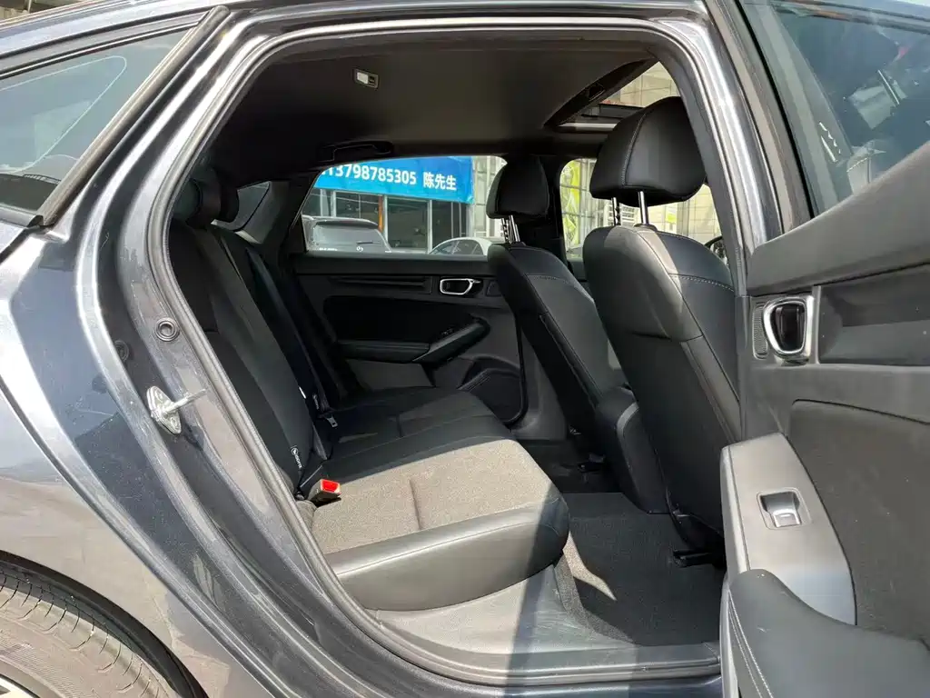 Honda Civic — миниатюра 10