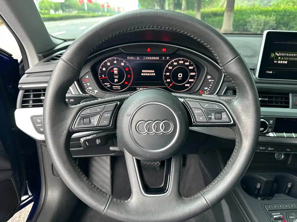 Audi A4L — миниатюра 7