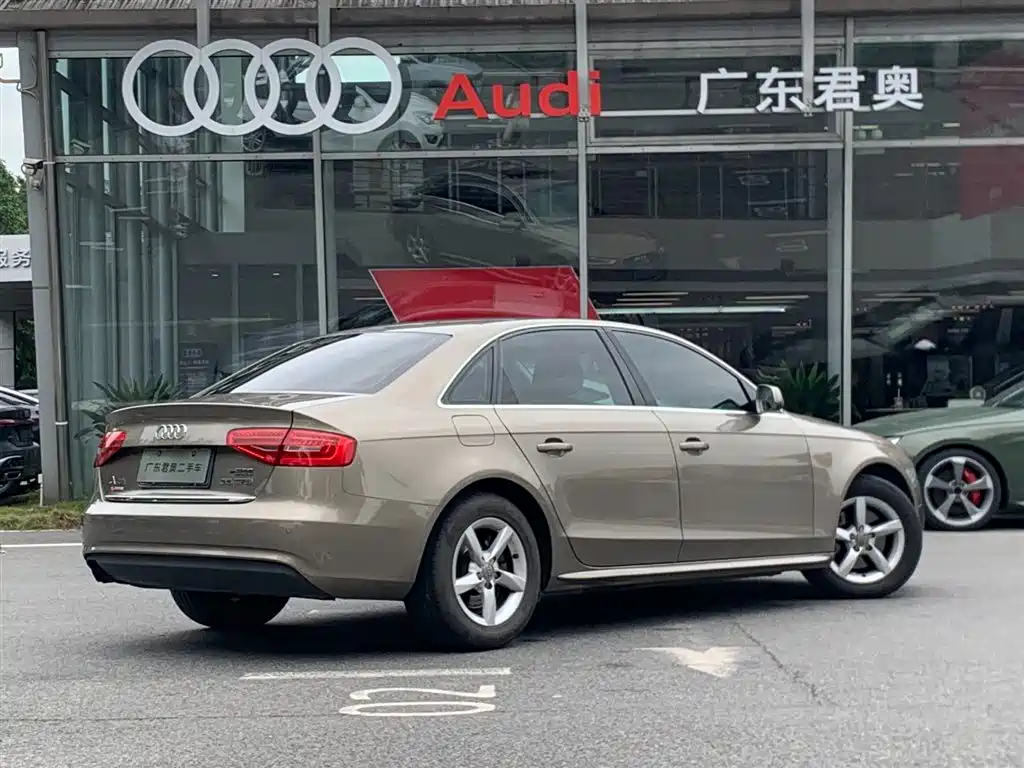Audi A4L 2013 35 TFSI AT