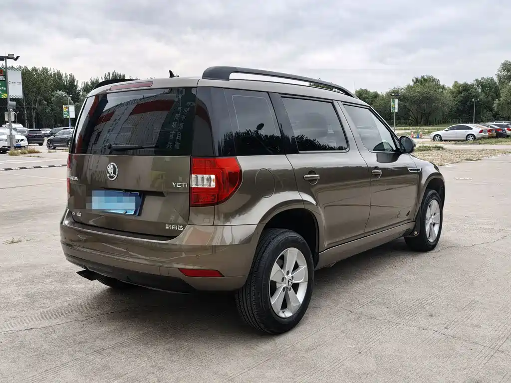 Skoda Yeti — миниатюра 7