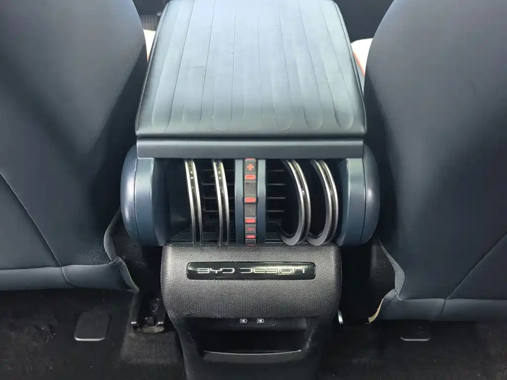 BYD Yuan Plus — миниатюра 12
