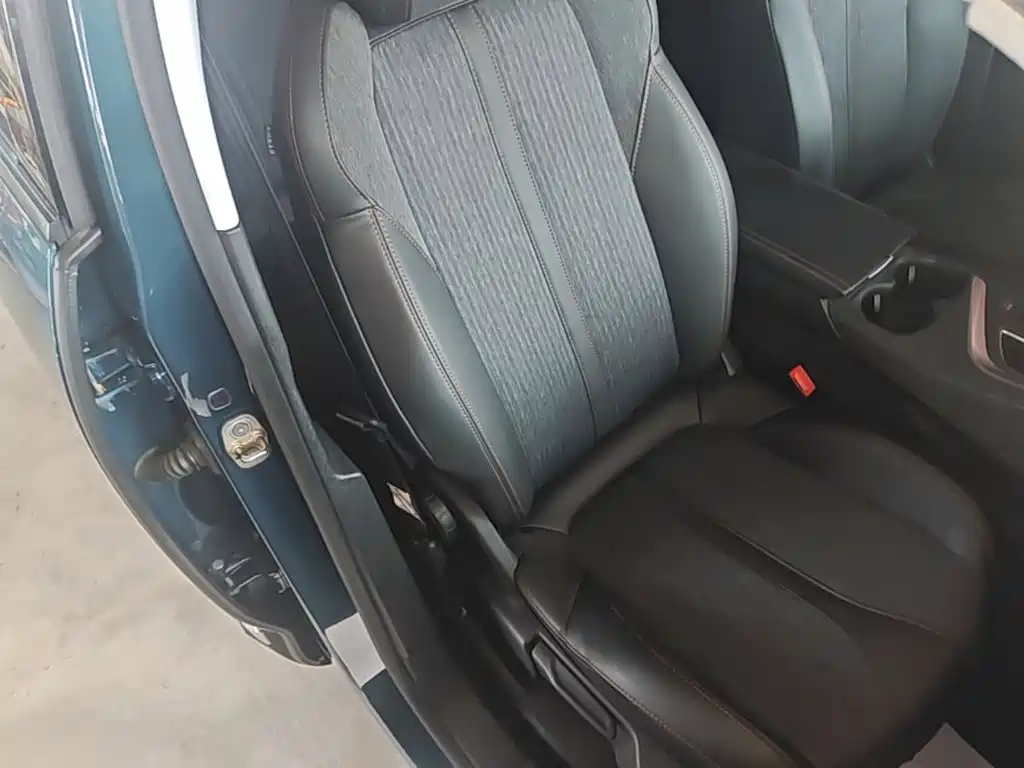 Peugeot 5008 — миниатюра 25